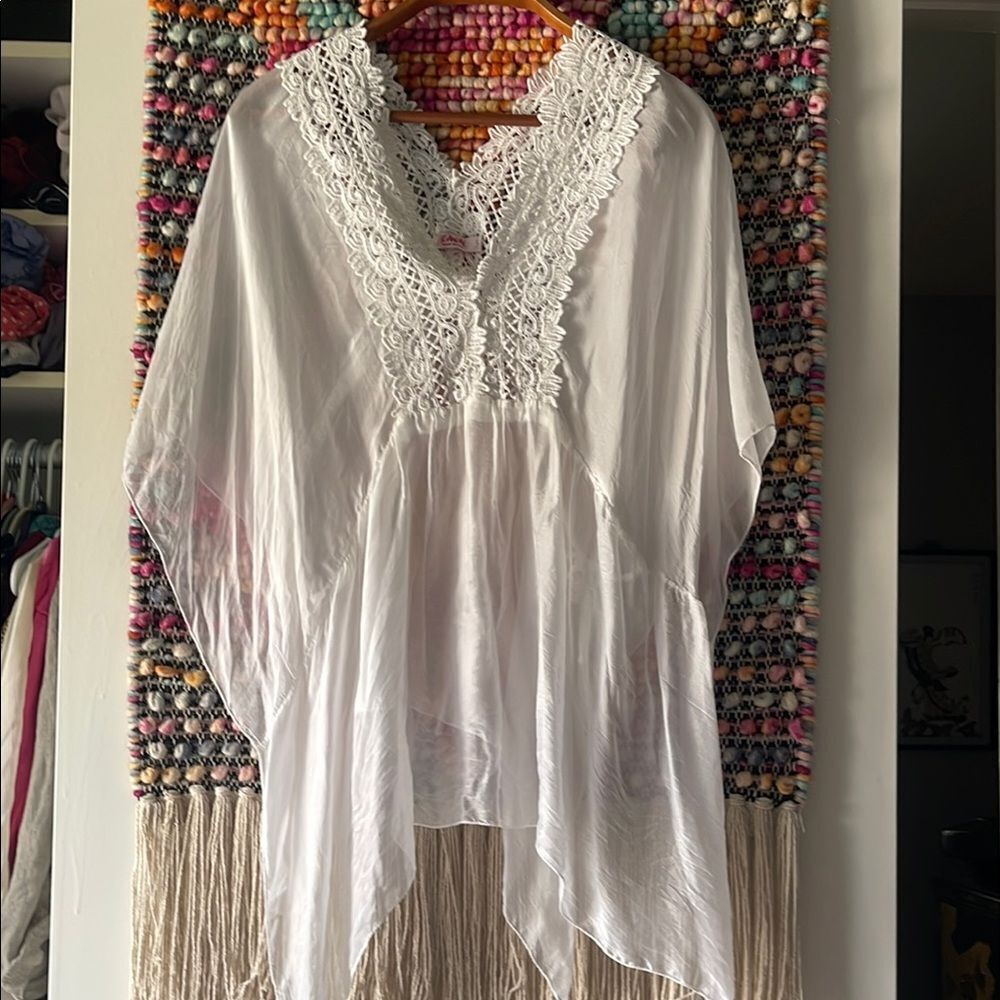 Scandal from Italy White Tunic with Dolman Sleeves and Bib Collar